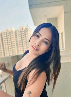 Divya - எஸ்கார்ட் in Bangalore Photo 1 of 3