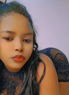 Ashley - एस्कॉर्ट in Bangalore Photo 2 of 3