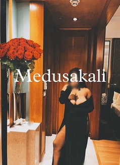 Medusakali - dominatrix in Mumbai Photo 3 of 8