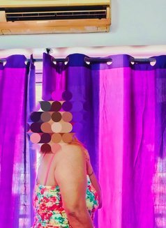 Renee - এস্কর্ট in Mumbai Photo 13 of 14