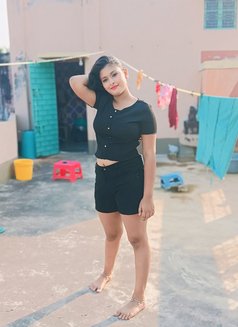 I'm Simran Independent Girl With Place - एस्कॉर्ट in New Delhi Photo 2 of 7