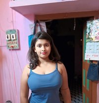 I'm Simran Independent Girl With Place - एस्कॉर्ट in New Delhi