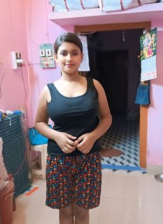 I'm Simran Independent Girl With Place - एस्कॉर्ट in New Delhi Photo 4 of 7