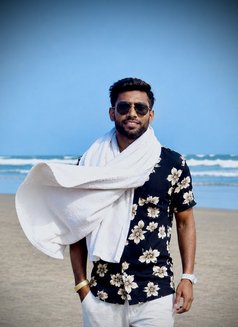Abhinash - Male escort in Kolkata Photo 1 of 9