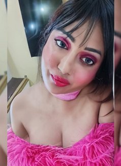 🆂🆄🅽🅰🆈🅽🅰 HONEST FEMININE COURTESAN - Transsexual எஸ்கார்ட் in Kolkata Photo 20 of 30