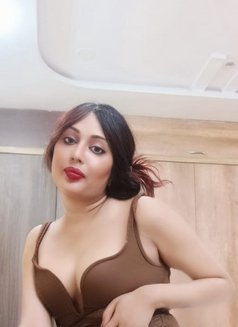 🆂🆄🅽🅰🆈🅽🅰 HONEST FEMININE COURTESAN - Transsexual எஸ்கார்ட் in Kolkata Photo 25 of 30