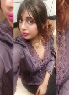 🆂🆄🅽🅰🆈🅽🅰 HONEST FEMININE COURTESAN - Transsexual எஸ்கார்ட் in Kolkata Photo 13 of 30