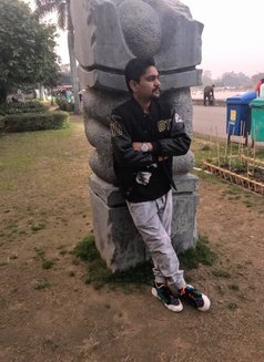 Honey Independent Service - Male எஸ்கார்ட் in New Delhi Photo 1 of 1