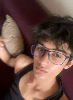 Big Guy - Male এস্কর্ট in Kolkata Photo 3 of 6