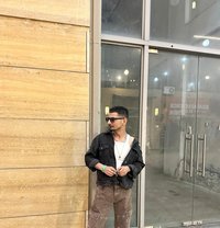 G Star - Male मसाज in Mumbai