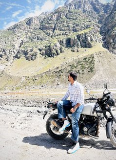 Paapi - Male escort in Chandigarh Photo 3 of 3