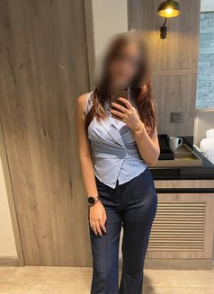 Punam Agarwal Real Meeting & Cam Show - escort in Bangalore Photo 1 of 1