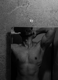 Jimmy - Male ఎస్కార్ట్ in Pune Photo 1 of 1