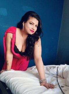 Ruchisharma - एस्कॉर्ट in Bangalore Photo 1 of 1