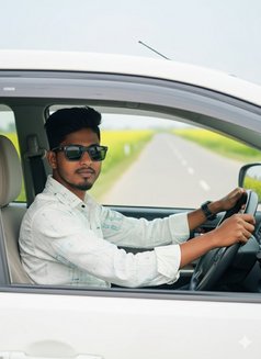 Kolkata & Kalyani service - Male एस्कॉर्ट in Kolkata Photo 1 of 3