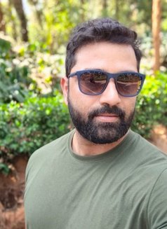 Itsmeshadu - Male escort in New Delhi Photo 1 of 3