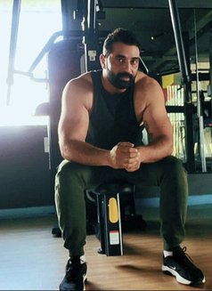 Itsmeshadu - Male escort in New Delhi Photo 2 of 3