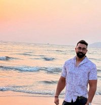 Itsmeshadu - Male escort in New Delhi