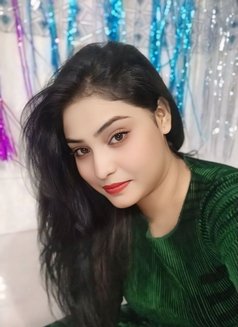 Dishku - एस्कॉर्ट in Bangalore Photo 1 of 4