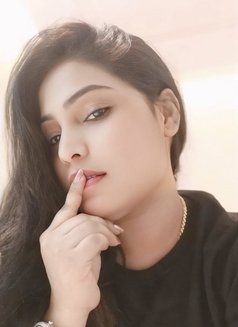 Dishku - एस्कॉर्ट in Bangalore Photo 2 of 4