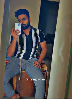 Pritam Maan - Male escort in New Delhi Photo 2 of 5