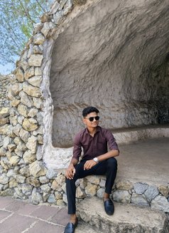 Aadarsh - Male escort in Raipur Photo 1 of 1