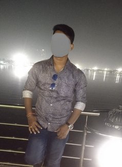Roni - Male escort in Kolkata Photo 2 of 3