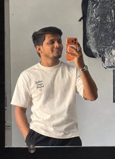 Kaushikkolare - Male escort in Navi Mumbai Photo 1 of 1