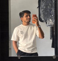 Kaushikkolare - Male escort in Navi Mumbai