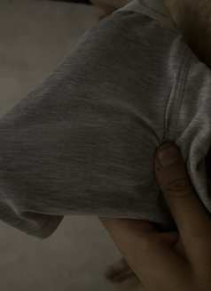 Harry - Male escort in New Delhi Photo 1 of 2