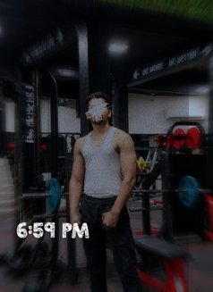 Karan - Male escort in New Delhi Photo 3 of 3