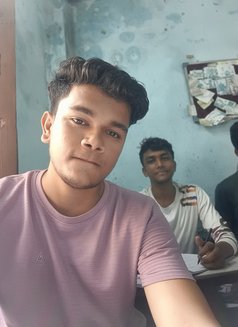 Srkfan - Male எஸ்கார்ட் in Kolkata Photo 2 of 5