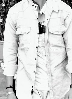 Navin Pawar - Male మసాజ్ in Pune Photo 1 of 1