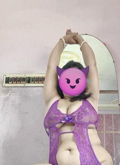 Madhuri Bhabhi - escort in Kolkata Photo 3 of 4