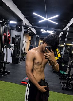 Shaaz Real Meet & Cam - Male escort in Mumbai Photo 2 of 4