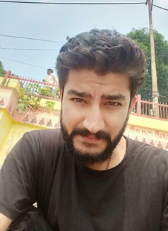 Raja - Male escort in New Delhi Photo 2 of 6