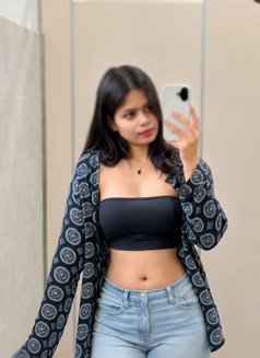 🧿Let's fun 🥀(Cam & real meet)🥀 Honey - escort in Mumbai Photo 2 of 4