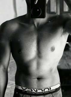 Arup Samanta - Male এস্কর্ট in Kolkata Photo 4 of 4