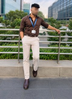 Aftab KhanAftab K - Male escort in Bangalore Photo 9 of 9