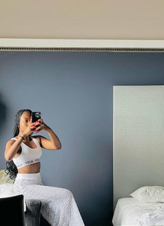 Jojo - এস্কর্ট in Chennai Photo 3 of 5