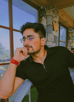 The Muscular Gentleman - Male escort in Jaipur Photo 10 of 10