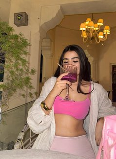 Dipti Patel - escort in Kalyan Photo 3 of 3