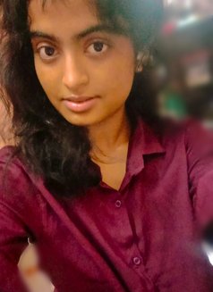 Karina Real Escort and Cam Service Sessi - এস্কর্ট in Mumbai Photo 4 of 7