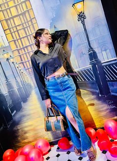 Smriti - escort in Kolkata Photo 1 of 1