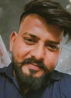 Ca Topper - Male escort in Indore Photo 1 of 5