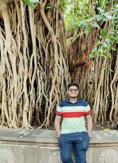 Dheerajj - Male escort in Mumbai Photo 1 of 2