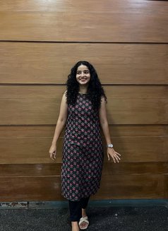 Shreeya - এস্কর্ট in Kochi Photo 1 of 2