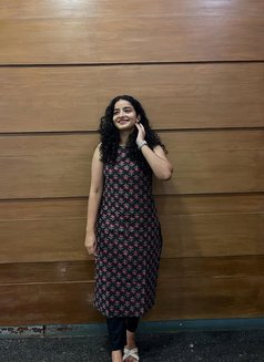 Shreeya - এস্কর্ট in Kochi Photo 2 of 2