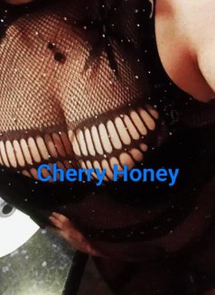 Cherry 94 - escort in Kolkata Photo 9 of 10