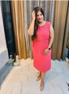 Anushka Escorts Service and Cell Girls S - এস্কর্ট in Bangalore Photo 1 of 2